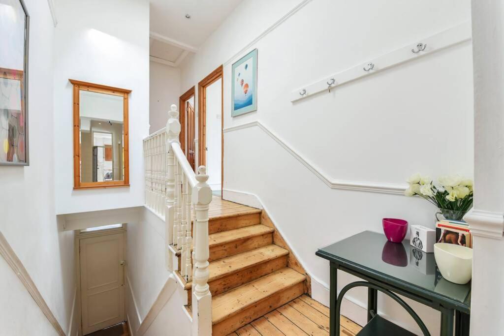 Groves 4 Bedroom, Shepherds Bush London Eksteriør bilde