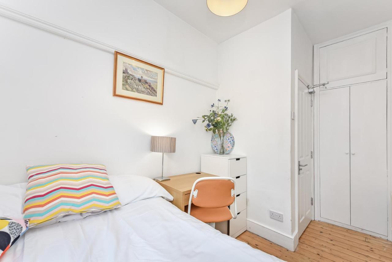 Groves 4 Bedroom, Shepherds Bush London Eksteriør bilde